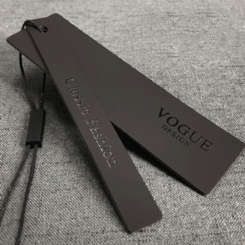 black paper handtag for luxuary clothes brand